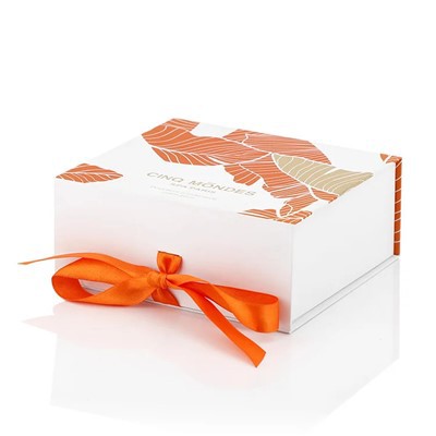 Caixa de embalagem de papelão para roupas de luxo